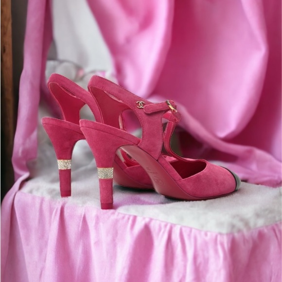 👠 🆕 Chanel Suede calfskin, Lambskin & Strass Cap Toe Crystal Slingback Pumps - Picture 5 of 6